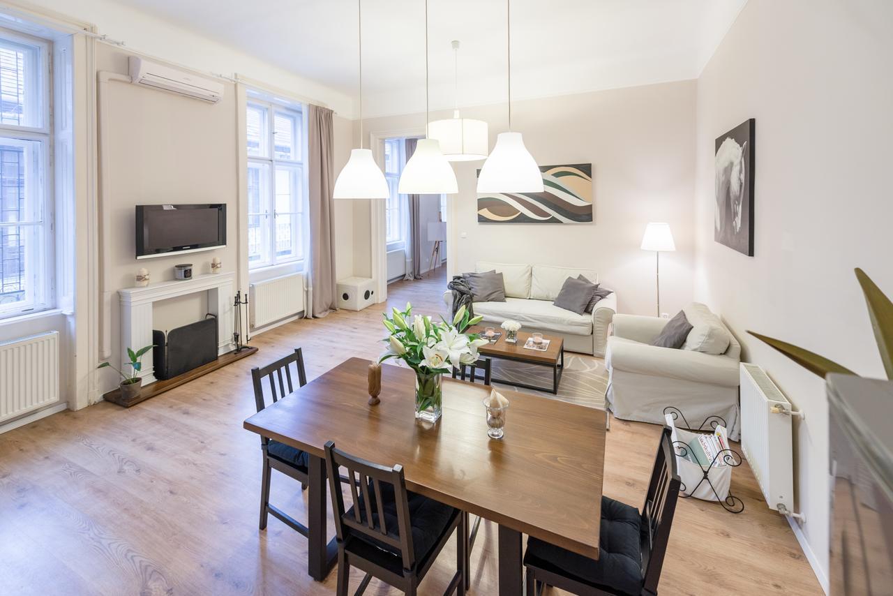 Paulay Apartment Budapest Ngoại thất bức ảnh